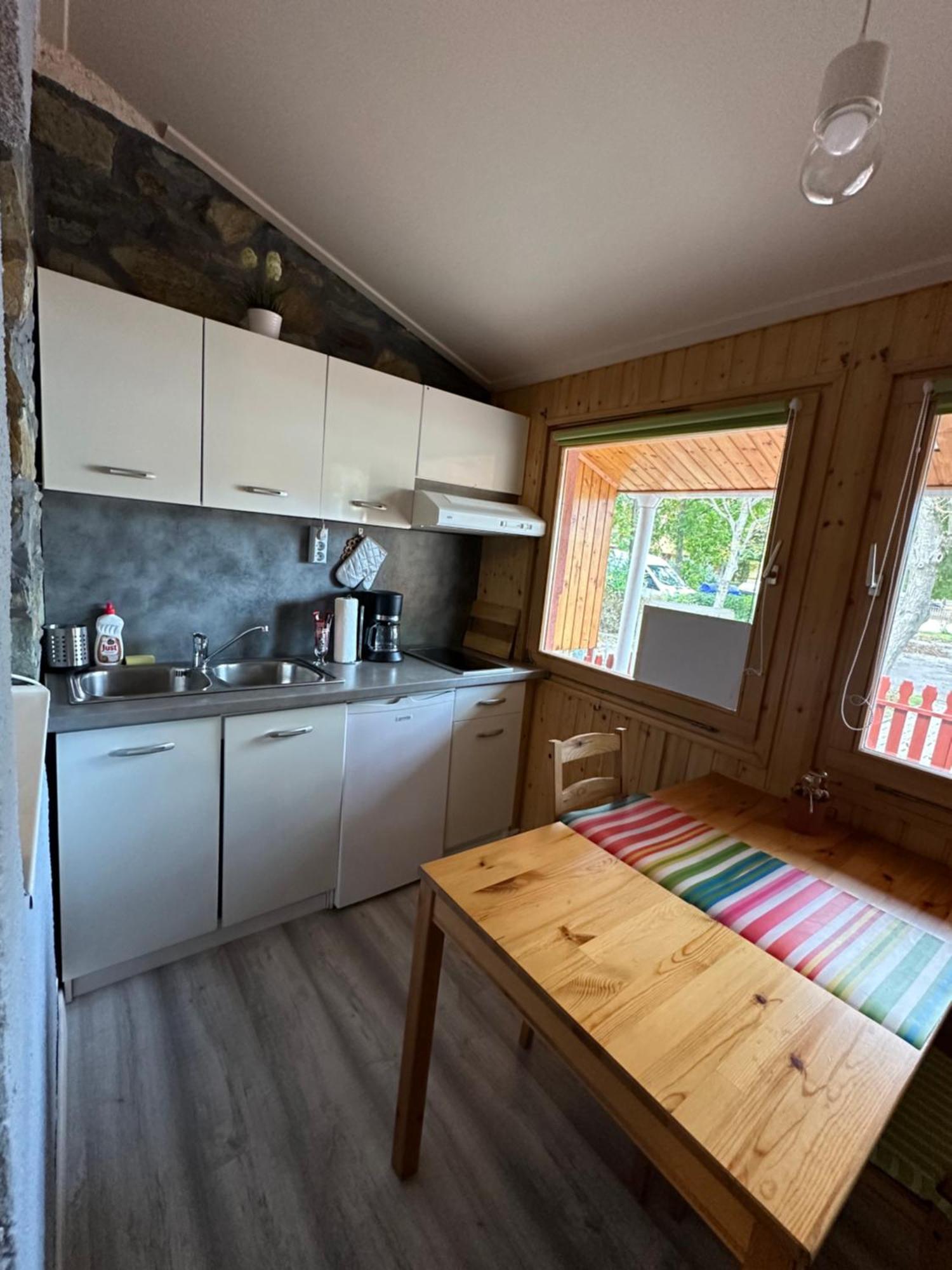 Andrea Apartman บุค ภายนอก รูปภาพ